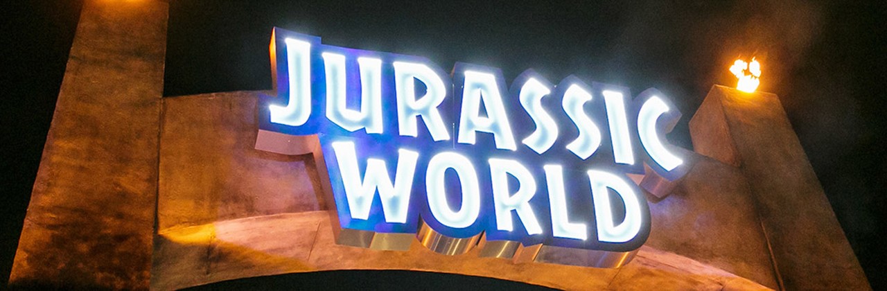 universal studios hollywood jurassic world entrance