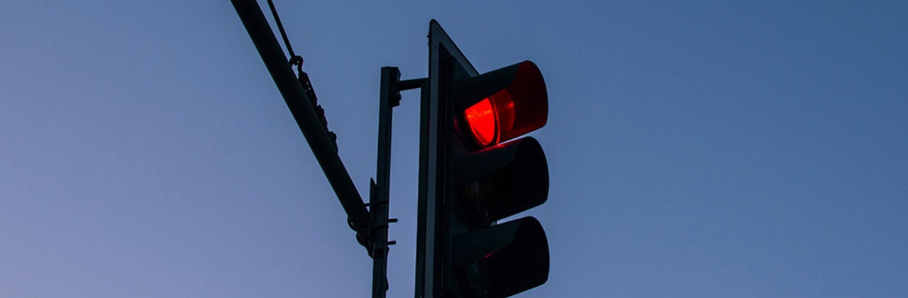 Red light traffic signal