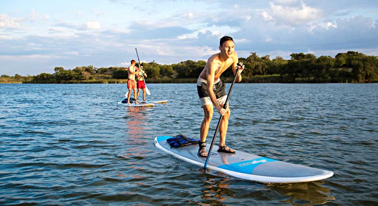 Stand-up Paddleboarding on Dunbar Historic Lake