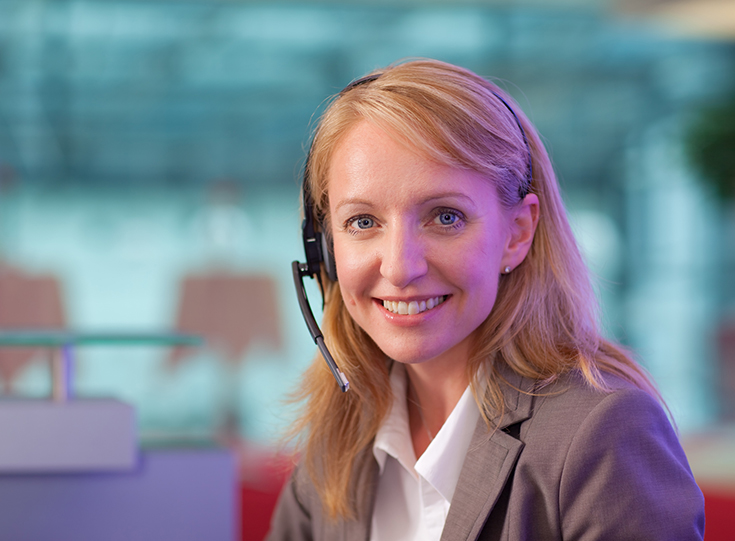 182779999-Agent-on-phone Agent on phone