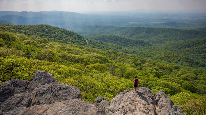 The view from the Humpback Rocks in Virginia