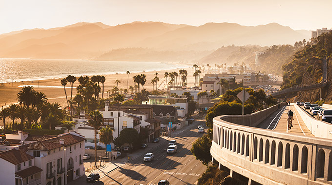 A view of the California Incline in Santa Monica around sunset
