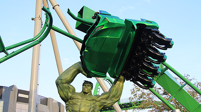 A statue of the Incredible Hulk outside the Incredible Hulk Coaster at Universal Orlando Resort