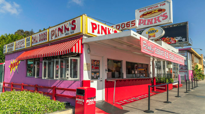 Pink's Hot Dogs exterior