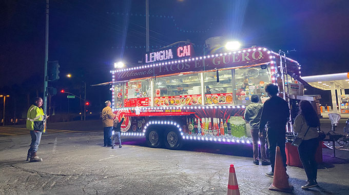 Tacos El Guero truck