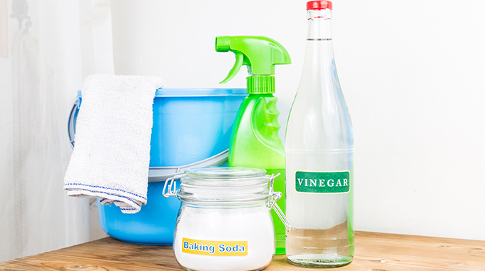 Make your own cleaners with common kitchenv ingredients. | Photo by ThamKC/stock.adobe.com