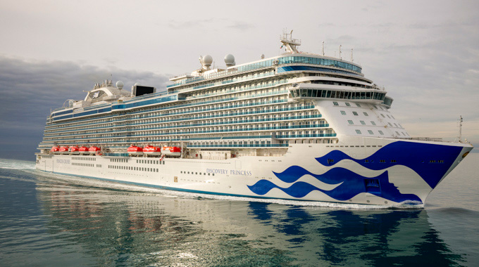 Discovery Princess ship at sea.