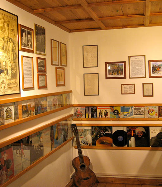Museum at Widumspfiste, home to the world’s largest “Silent Night” record collection