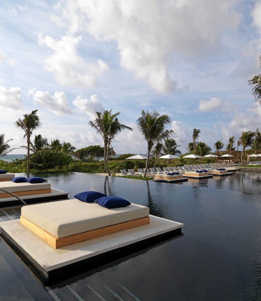 A view of the pool at UNICO 20°87° Hotel Riviera Maya 