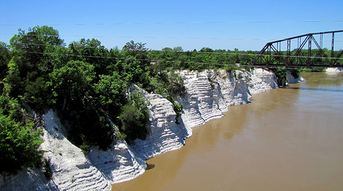white cliffs of epes