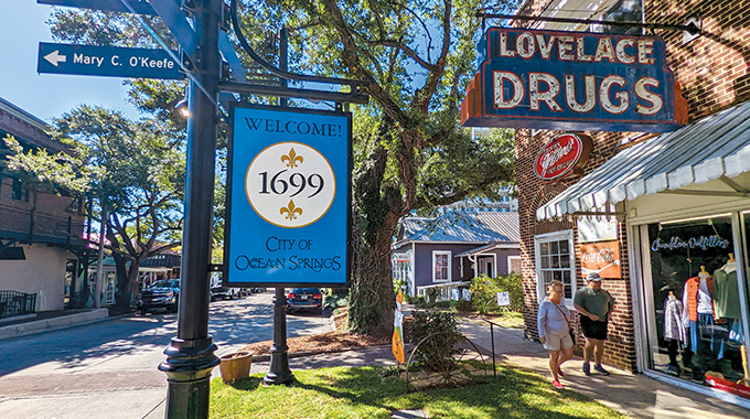 A sign welcoming visitors to Ocean Springs