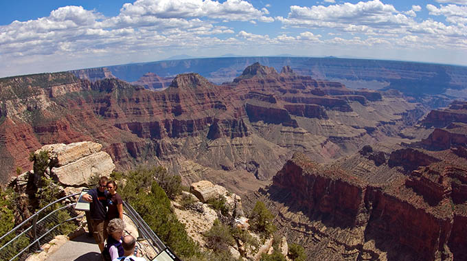 A view spot on the Bright Angel Trail in Grand Canyon National Park.