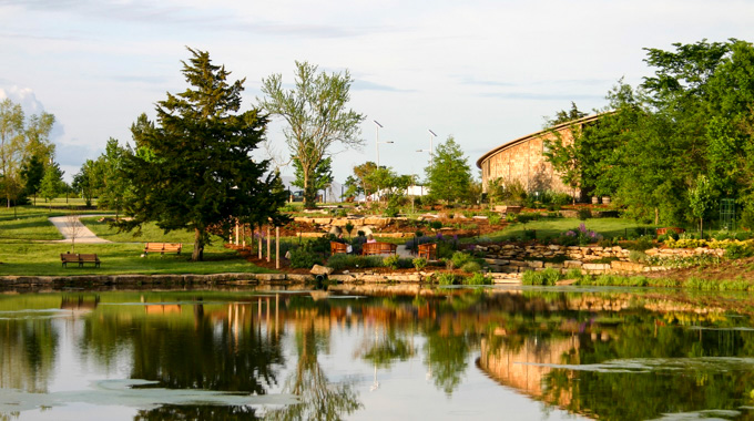 Overland Park Arboretum & Botanical Gardens