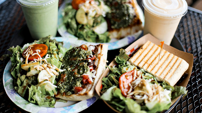  Stop at Kahuku Farms for a meal of salads, pizza, panini, and smoothies. | Photo courtesy Kahuku Farmsl