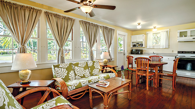Each cottage is unique in look and layout and incorporates vintage Hawaiian touches such as wood, bamboo, rattan, and tropical prints.
