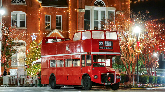 Double decker bus in Oxford square.