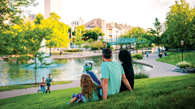 The Central Canal provides a variety of relaxing experiences on the water and along its banks in Indianapolis. | Photo courtesy Visit Indy