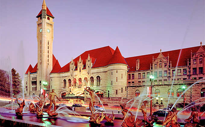 The magnificent St. Louis Union Station Hotel, Curio Collection by Hilton provides a great home base to explore the city’s downtown delights. | Photo by Jim Trotter/stock.adobe.com