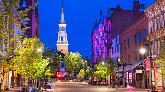 In Burlington, Vermont, the Church Street Marketplace offers myriad shopping options. | Photo by SeanPavonePhoto/stock.adobe.com
