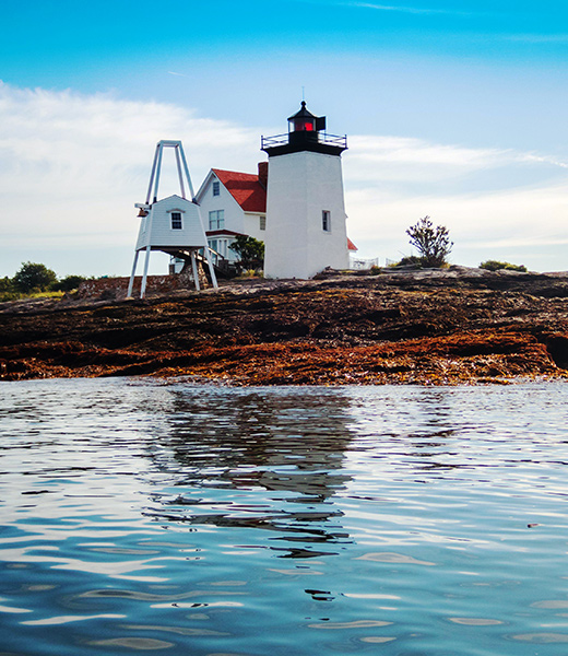 The Hendricks Head Lighthouse guides maritime traffic in the vicinity of Southport Island. | Photo by Cheryl Fleishman/Alamy Stock Photo