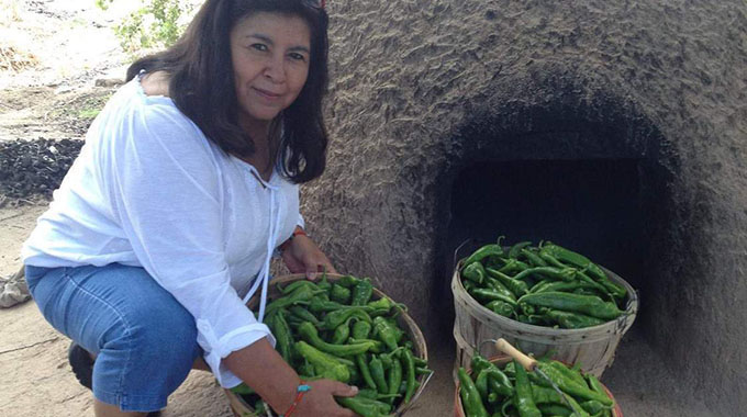 Norma and Hutch Naranjo plant and raise their own green chiles in the Santa Clara Pueblo. | Photo courtesy The Feasting Place/Nina Valdez