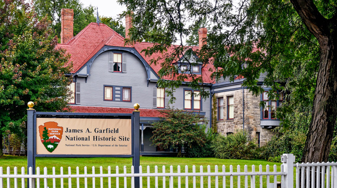 Sign designating the James A. Garfield National Historic Site.