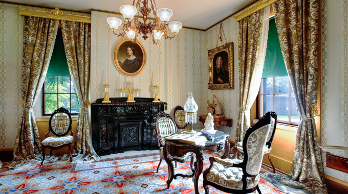 Interior of William Howard Taft's childhood home.