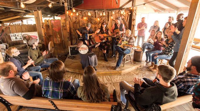 Hear toe-tapping mountain music at Ozark Folk Center State Park near Mountain View. | Photo courtesy Arkansas Department of Parks, Heritage, and Tourism