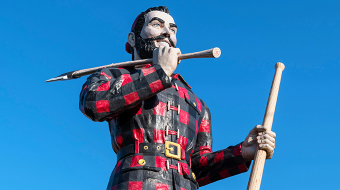 World's largest Paul Bunyan