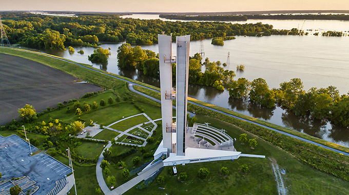 Lewis & Clark Confluence Tower