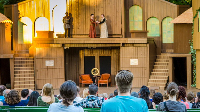 The Kentucky Shakespeare Festival stages free productions in Louisville's Central Park. | Photo courtesy Louisville Tourism