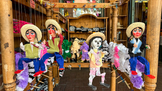 Market Square Puppets