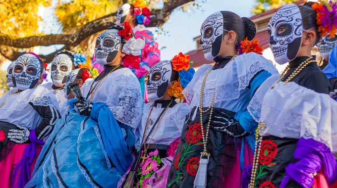 dia de los muertos celebration