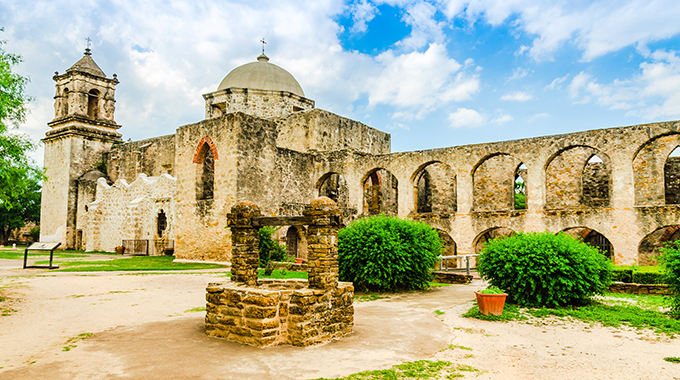 The largest of the missions, Mission San José is known as the "Queen of the Missions." | Photo by Raluca Lungociu/stock.adobe.com