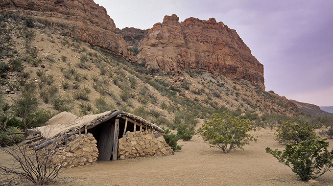 Luna's Jacal, the preserved original settler's house. | Photo by Witold Skrypczak/alamy.com