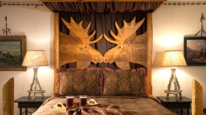 The Moose Room at the Lodge at Moosehead Lake. | Photo courtesy the Lodge at Moosehead Lake
