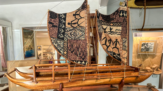 Canoe replica on display at the Hale Ho‘ike‘ike.