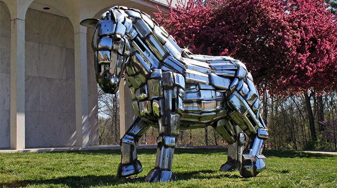 A draft horse sculpted from old car bumpers, John Kearney’s “Kimball” is a symbol of the strength and courage of the early settlers of Illinois. | Photo courtesy Cedarhurst Center for the Arts